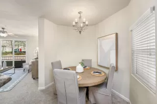 Photo #5: 223013781 Listing