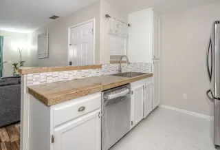 Photo #2: 223014394 Listing