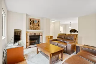 Photo #2: 223014633 Listing