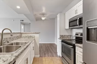 Photo #5: 223014927 Listing
