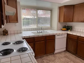 Photo #2: 223015002 Listing 