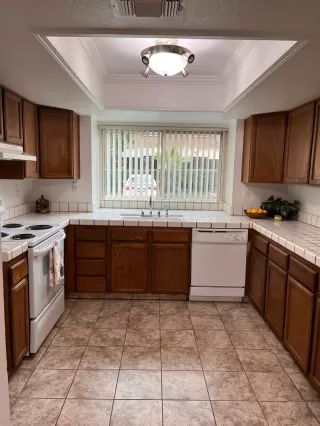 Photo #3: 223015002 Listing 