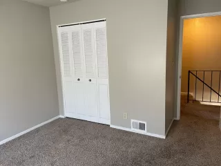 Photo #4: 223015318 Listing