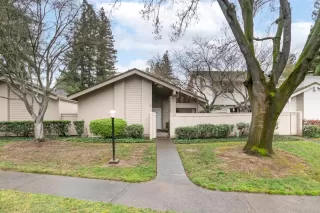 Photo #3: 223015559 Listing