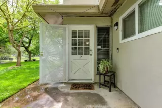 Photo #2: 223015621 Listing