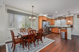 Photo #5: 223015676 Listing