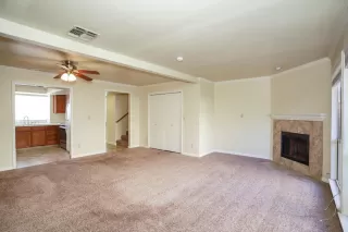 Photo #1: 223015688 Listing 