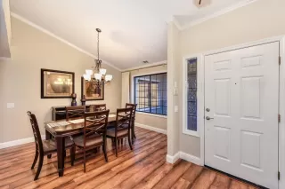 Photo #4: 223015813 Listing