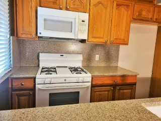 Photo #4: 223016701 Listing