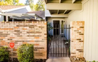 Photo #2: 223016743 Listing 