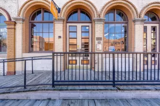 Photo #3: 223016835 Listing 