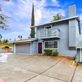 Photo #1: 223017347 Listing 