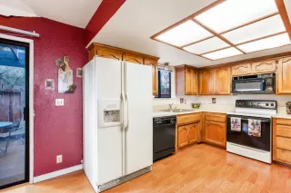 Photo #6: 223017347 Listing 