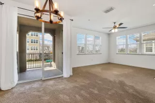 Photo #5: 223017403 Listing 