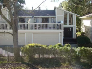 Photo #1: 223017433 Listing