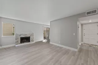 Photo #5: 223018134 Listing