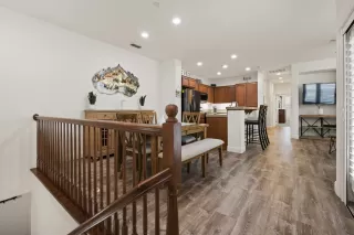 Photo #2: 223019438 Listing