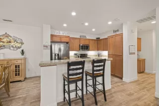 Photo #6: 223019438 Listing