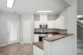 Photo #4: 223019641 Listing 
