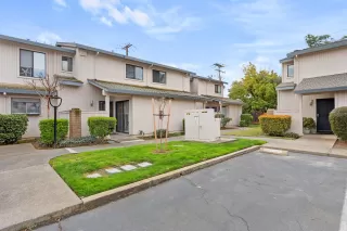 Click for more information on MLS # 223019671 : 1113 BELL ST #14 More Details about MLS # 223019671 : 1113 BELL ST #14