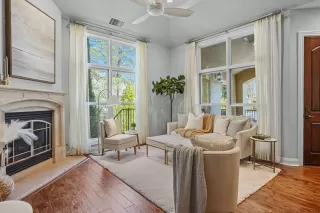 Photo #2: 223019692 Listing