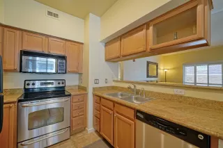 Photo #5: 223019848 Listing