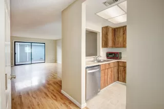 Photo #4: 223019961 Listing