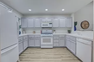 Photo #6: 223020005 Listing