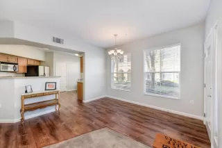 Photo #3: 223020173 Listing