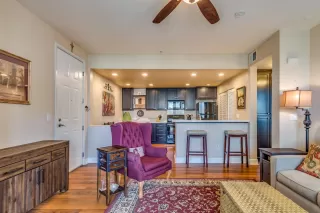 Photo #1: 223020691 Listing