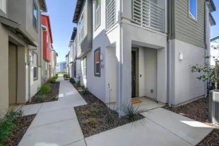 Photo #3: 223020903 Listing