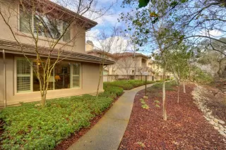 Photo #3: 223020982 Listing