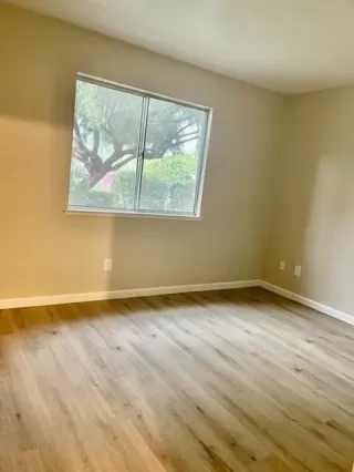 Photo #5: 223021060 Listing