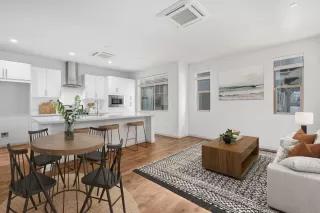 Photo #4: 223021724 Listing