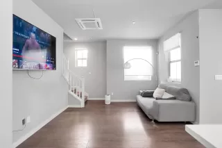 Photo #3: 223021883 Listing