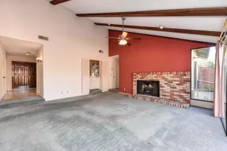 Photo #2: 223021909 Listing