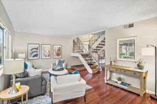 Photo #2: 223022331 Listing 