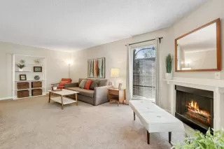 Photo #2: 223022511 Listing