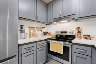 Photo #6: 223022609 Listing