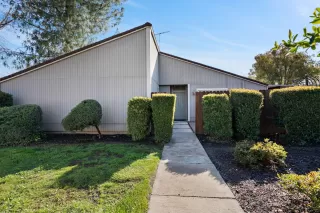 Photo #2: 223023038 Listing