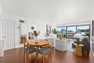 Photo #5: 223023072 Listing