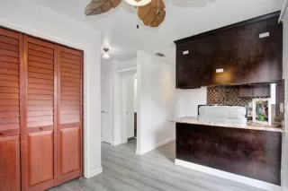 Photo #5: 223023368 Listing 