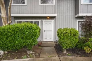 Photo #1: 223023647 Listing 