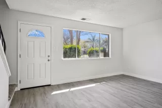 Photo #5: 223023647 Listing 