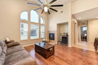 Photo #1: 223024187 Listing 