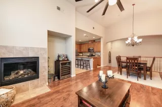 Photo #2: 223024187 Listing 