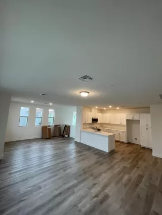 Photo #1: 223024327 Listing 