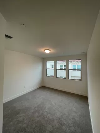 Photo #4: 223024327 Listing 