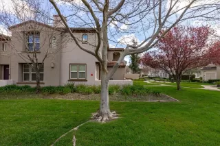 Photo #2: 223025003 Listing 