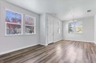 Photo #3: 223025003 Listing 